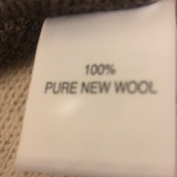 Men's Scarf - Picture 3 of 3